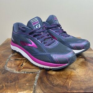 Brooks Women's Athletic Shoes - Dark Blue and Magenta